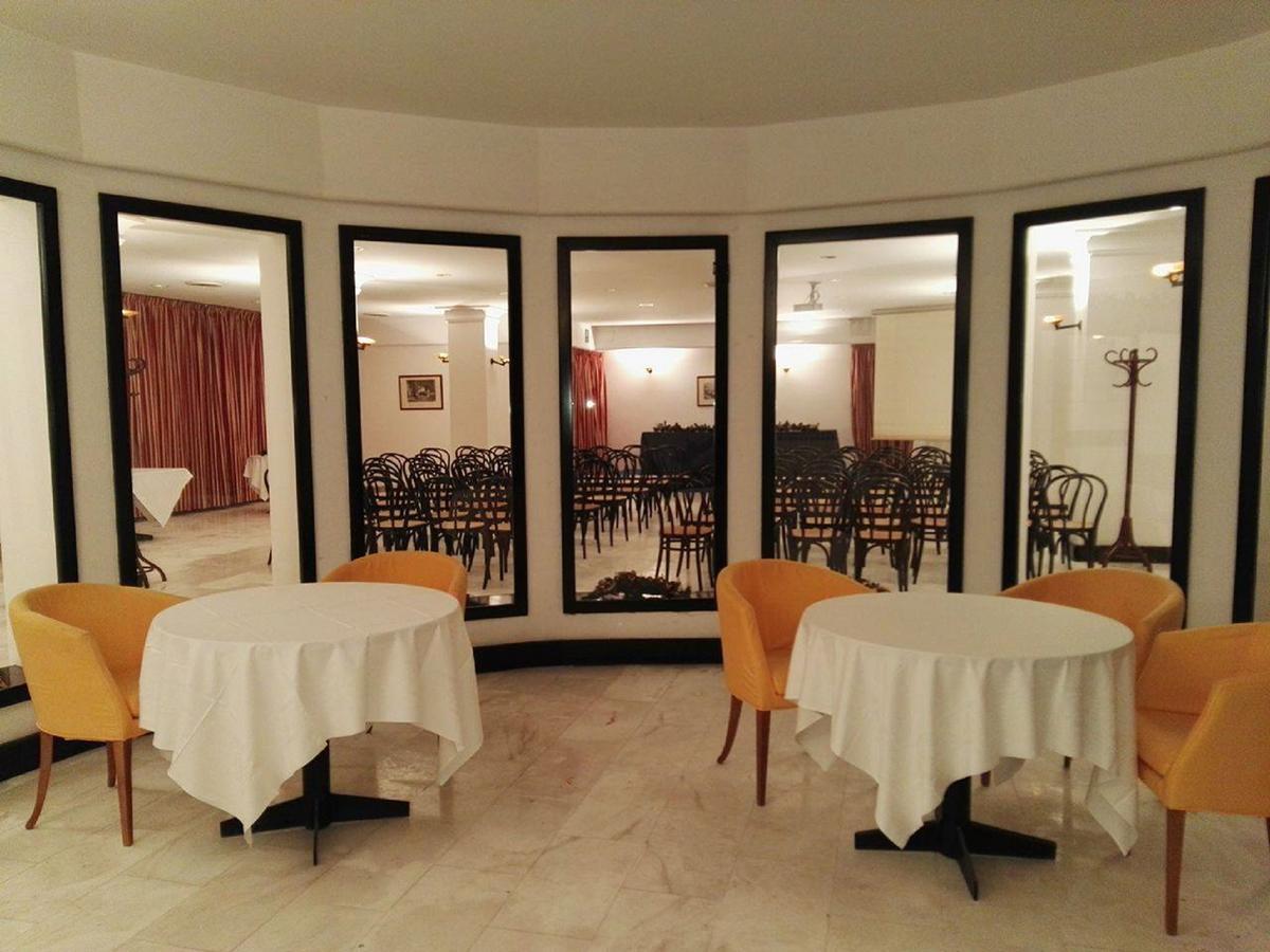 Hotel De La Ville & Centro Congressi Benevento Kültér fotó